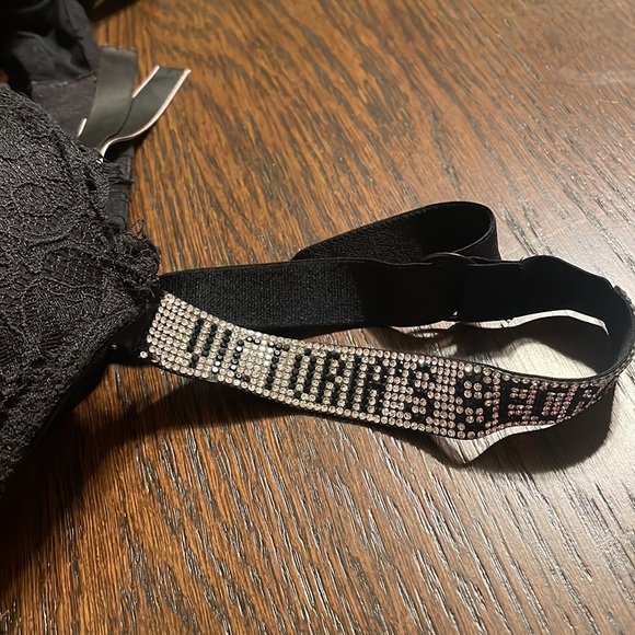 Lot of two Victoria’s Secret Black Push Up Bras size 36D - Picture 3 of 10